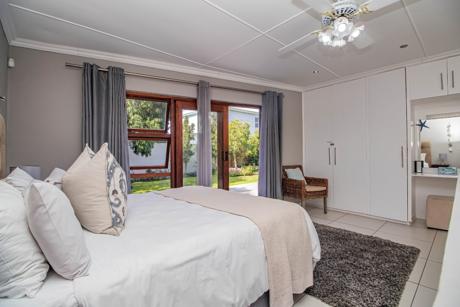 5 Bedroom Property for Sale in Seaside Longships Western Cape